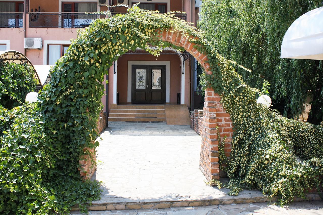 Hotel Villa Verde Gulubovo  外观 照片